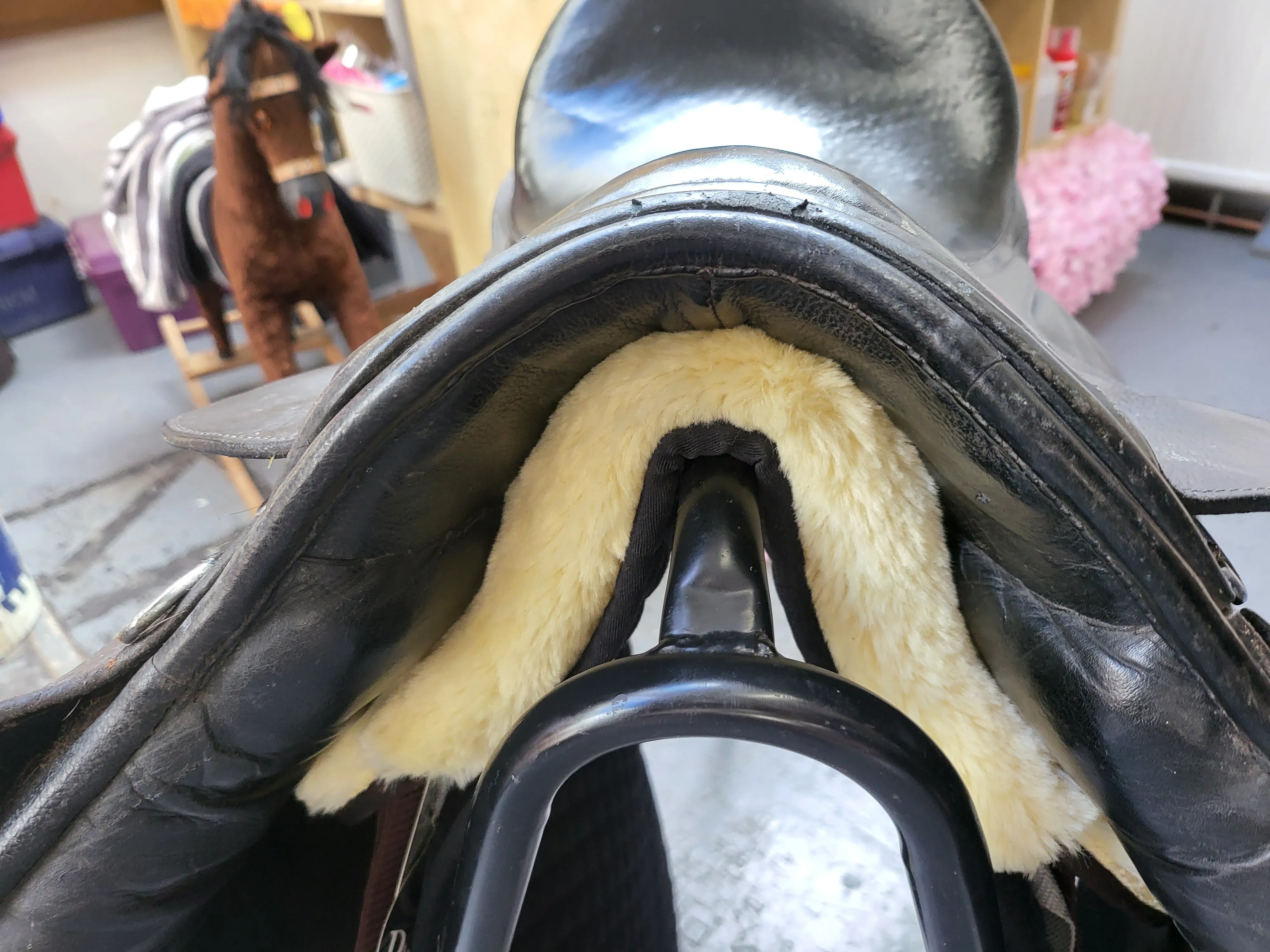 17" Black Wide Gallop saddle🔵