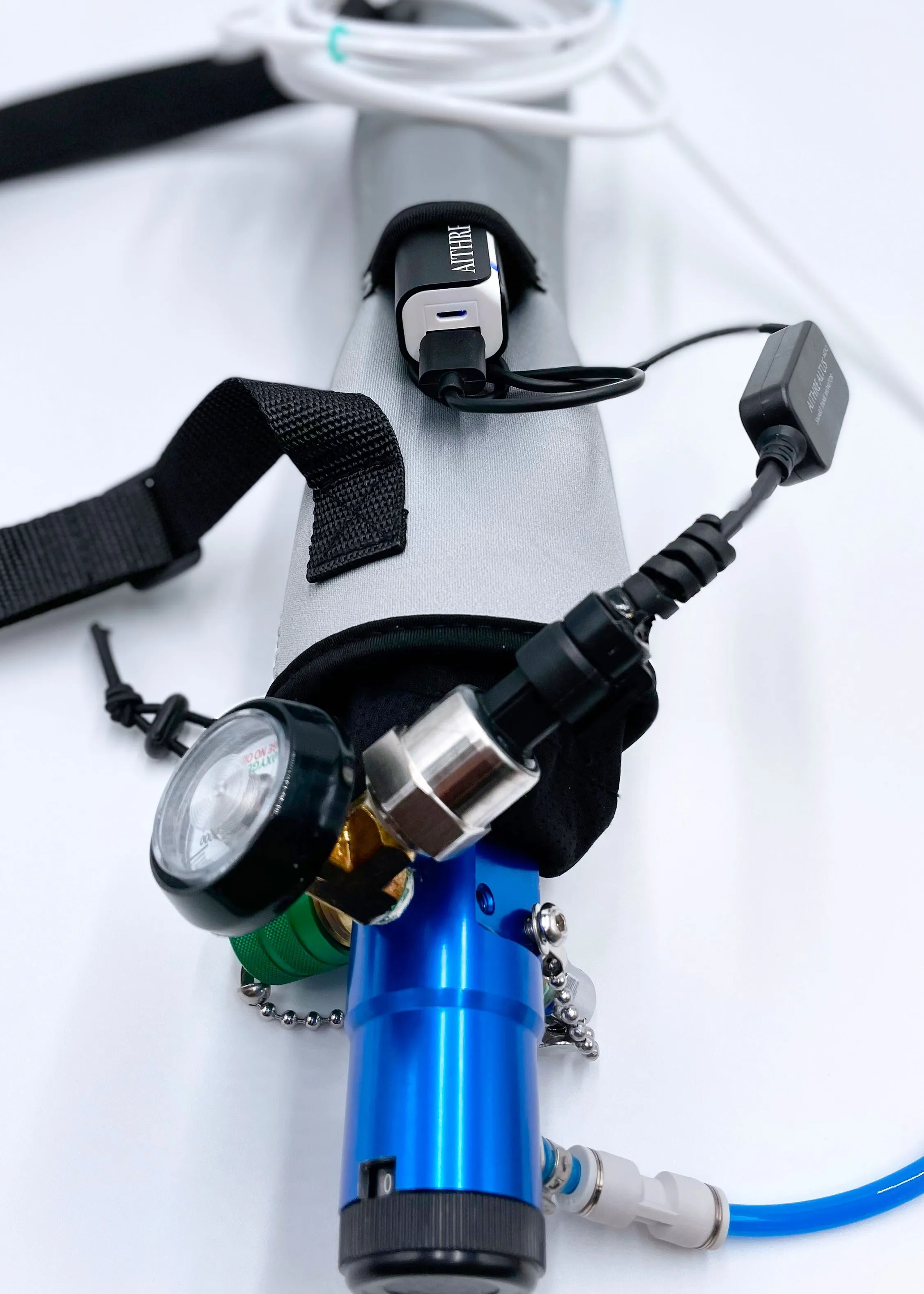 47L Bottle with Adjustable Constant Flow Regulator and Altus Meso