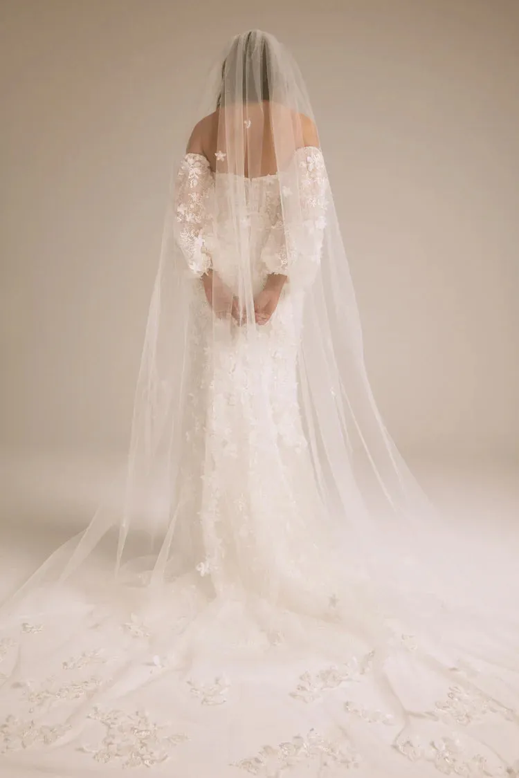 Amsale Nouvelle "Grace"