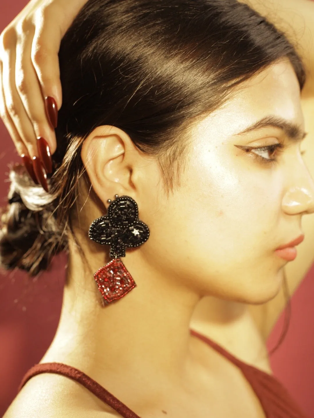 Balck & Maroon Beaded Tash Party Earring