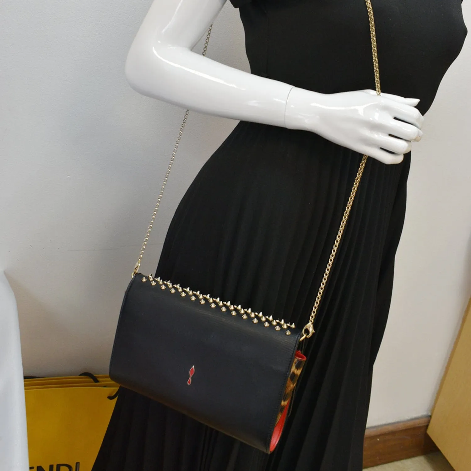 CHRISTIAN LOUBOUTIN Paloma Embellished Leather Chain Clutch Bag Black