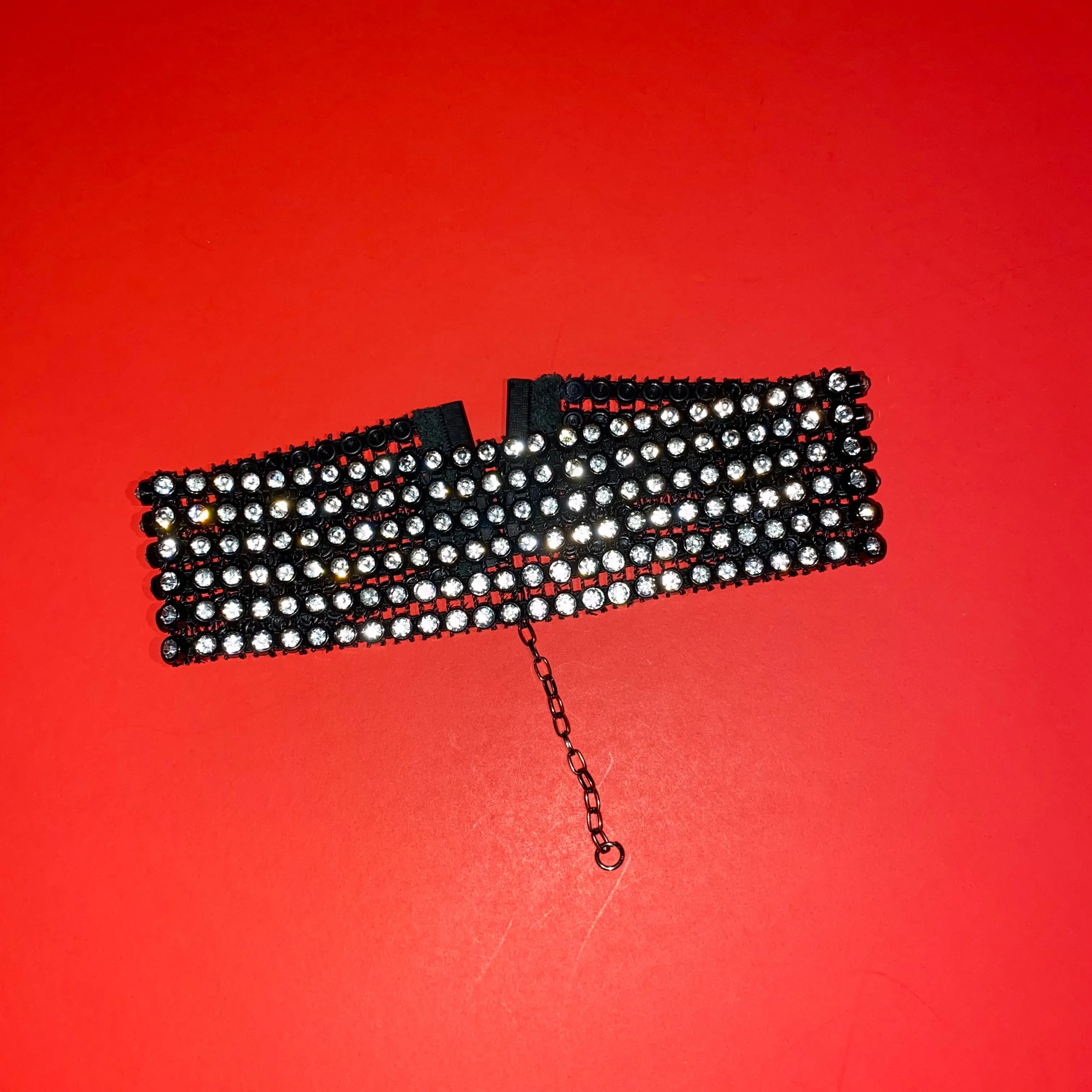 CRYSTAL CHOKER