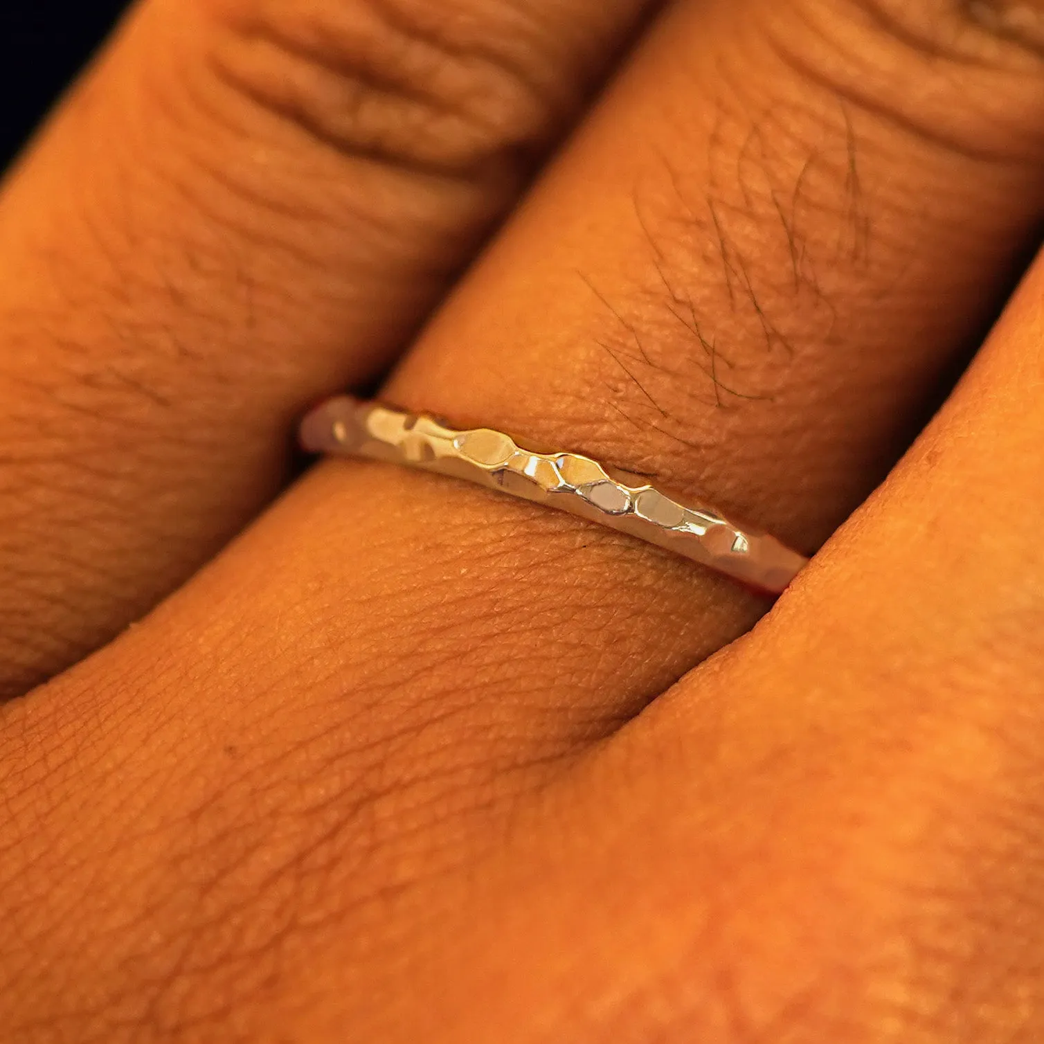 Curvy Hammered Band