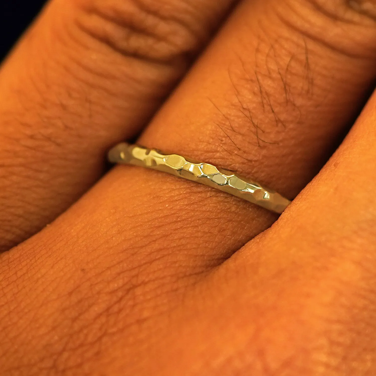 Curvy Hammered Band