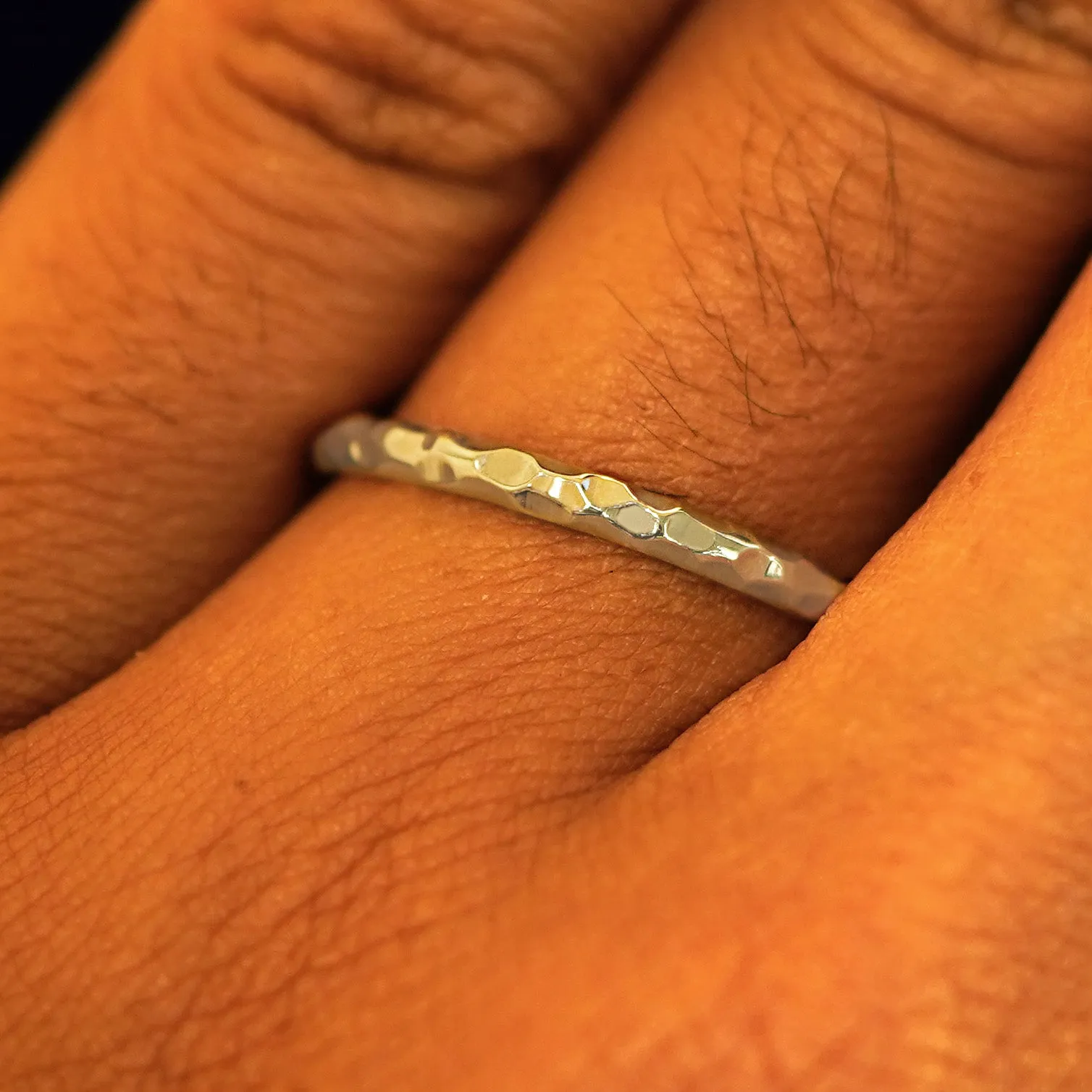 Curvy Hammered Band