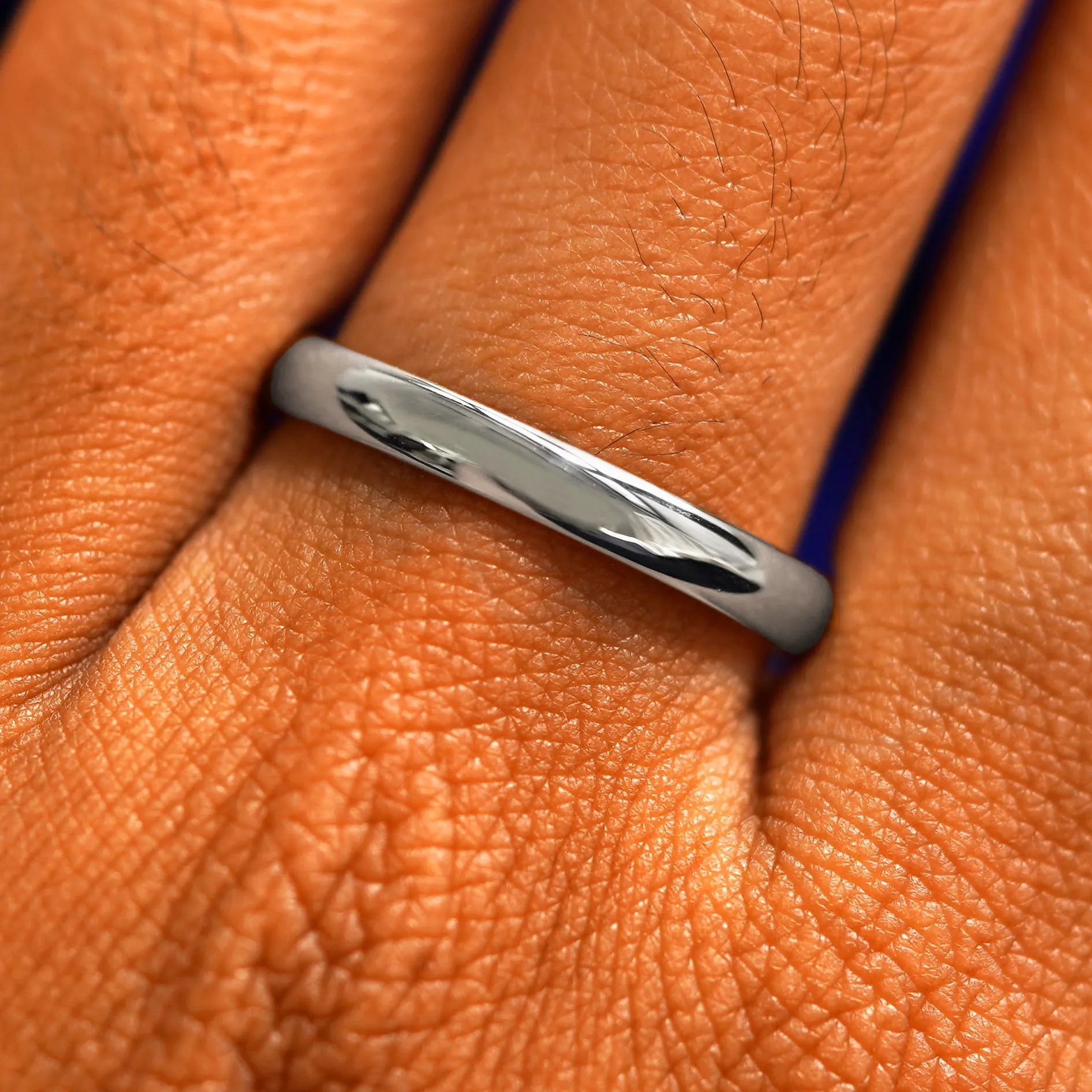 Curvy Mirror Band