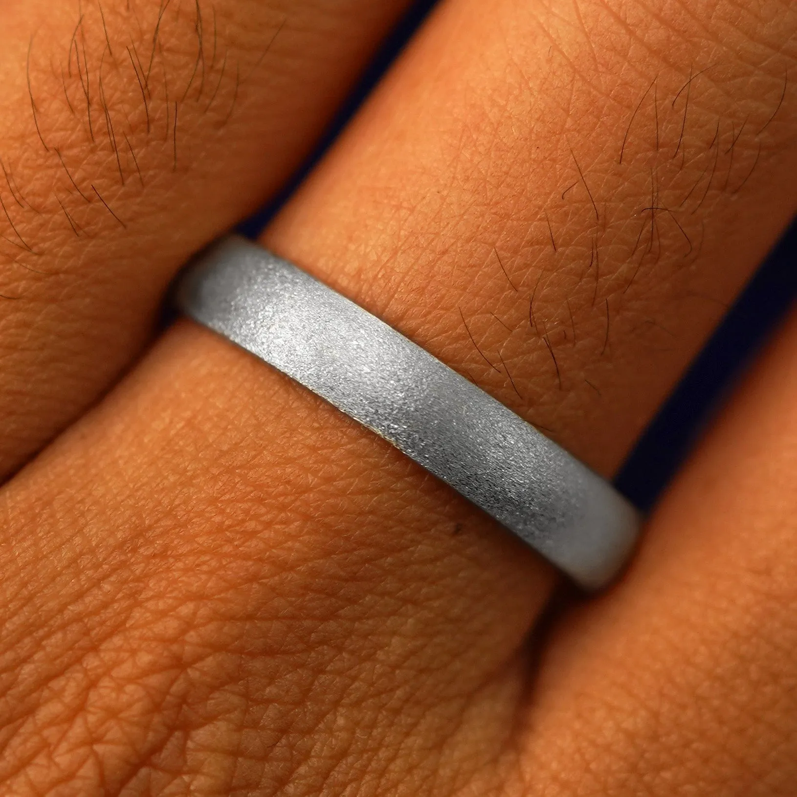 Curvy Stardust Band