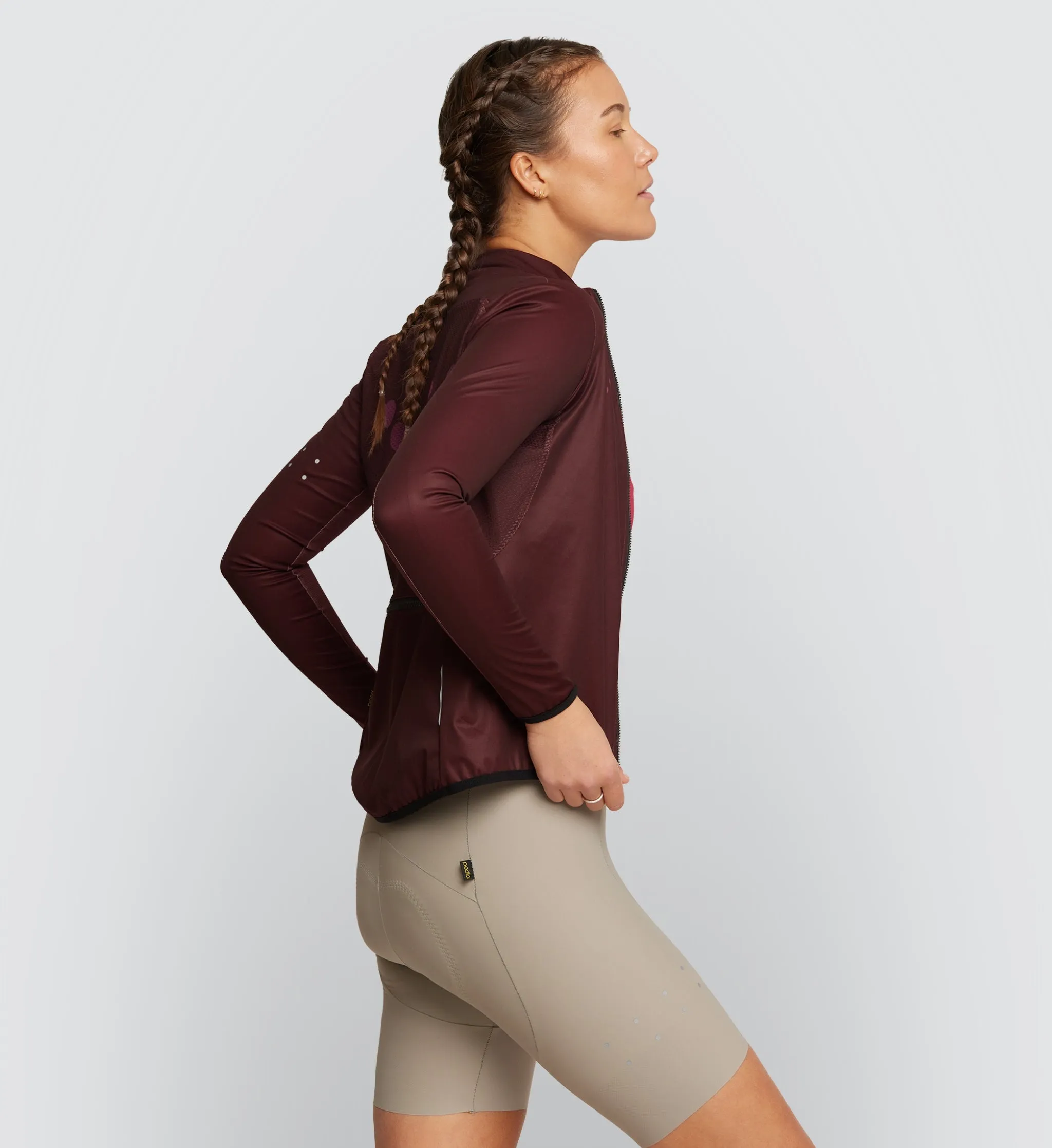 Essentials / Women's Classic Jacket - Raisin