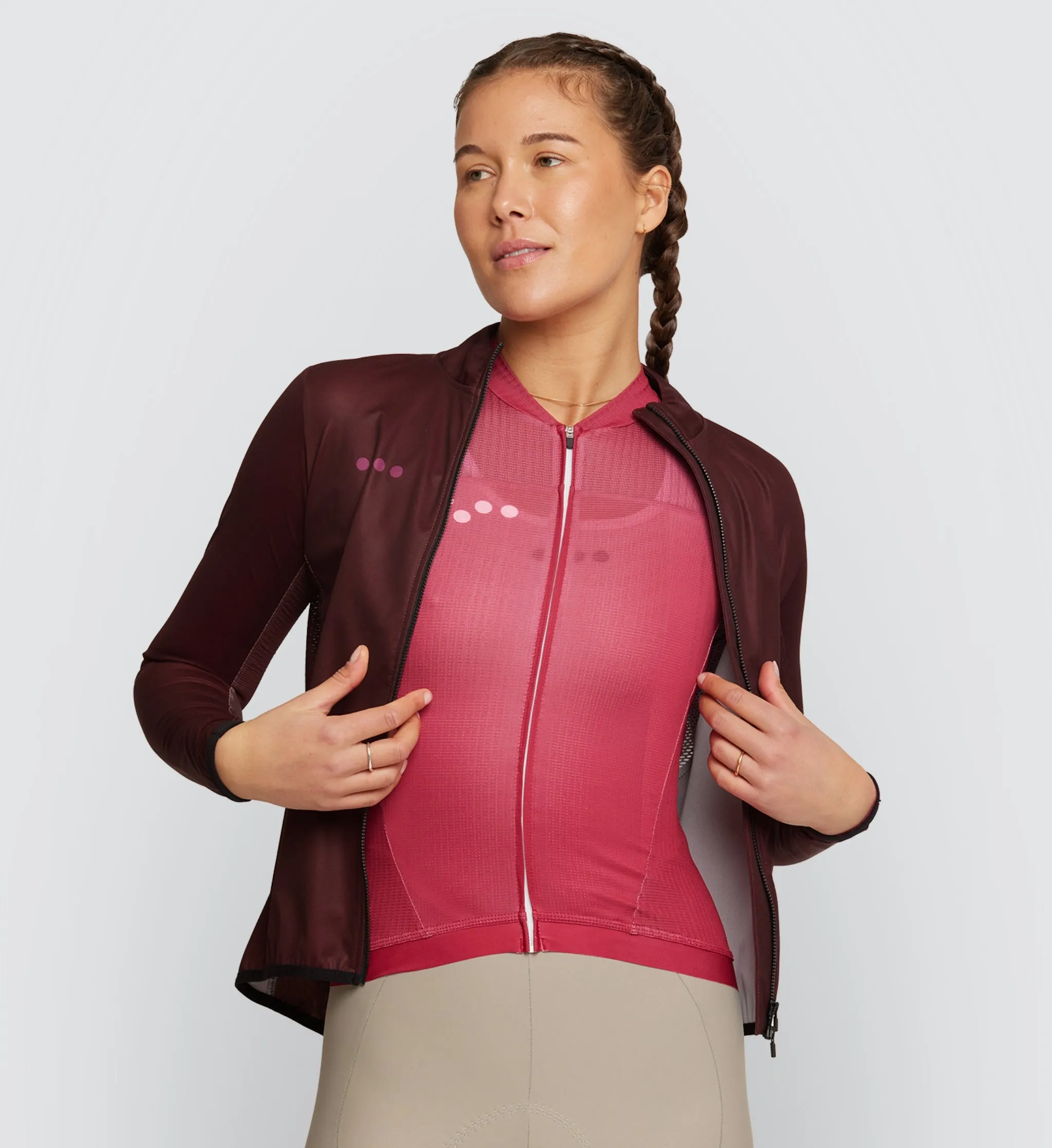 Essentials / Women's Classic Jacket - Raisin