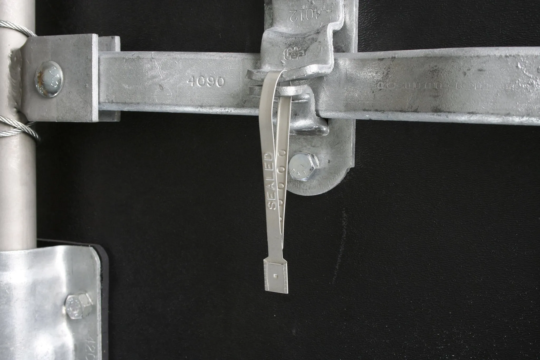 Flat Metal Truck Seals - GL1000