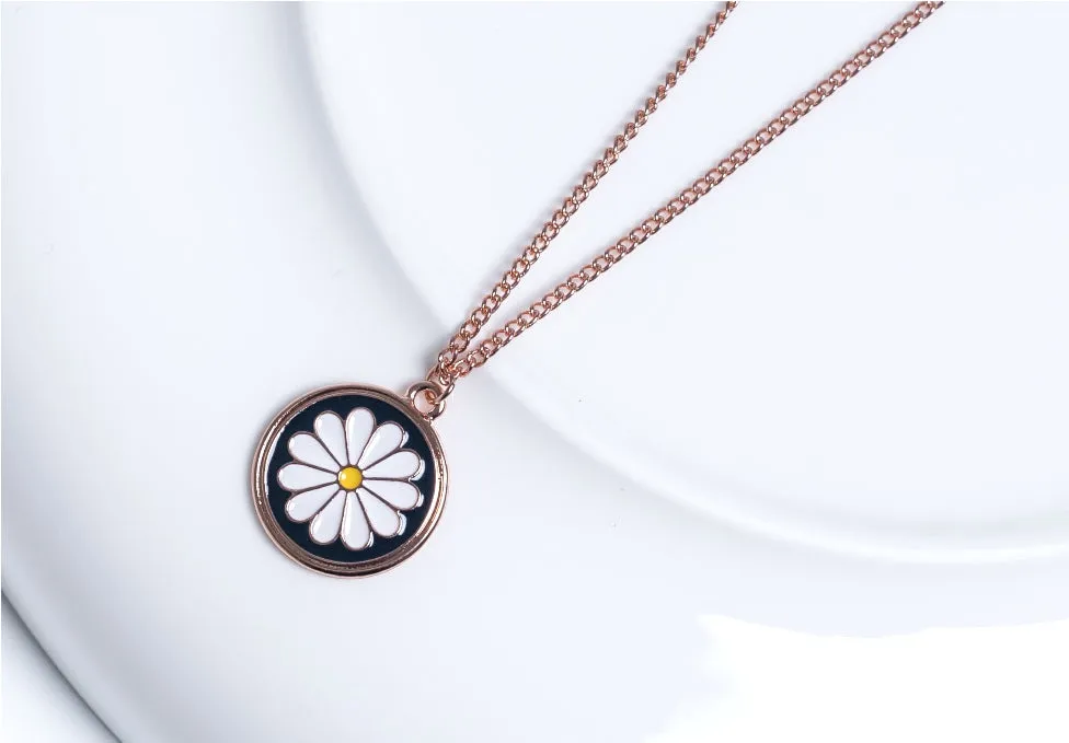 Fun Daisy Necklace