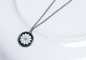 Fun Daisy Necklace