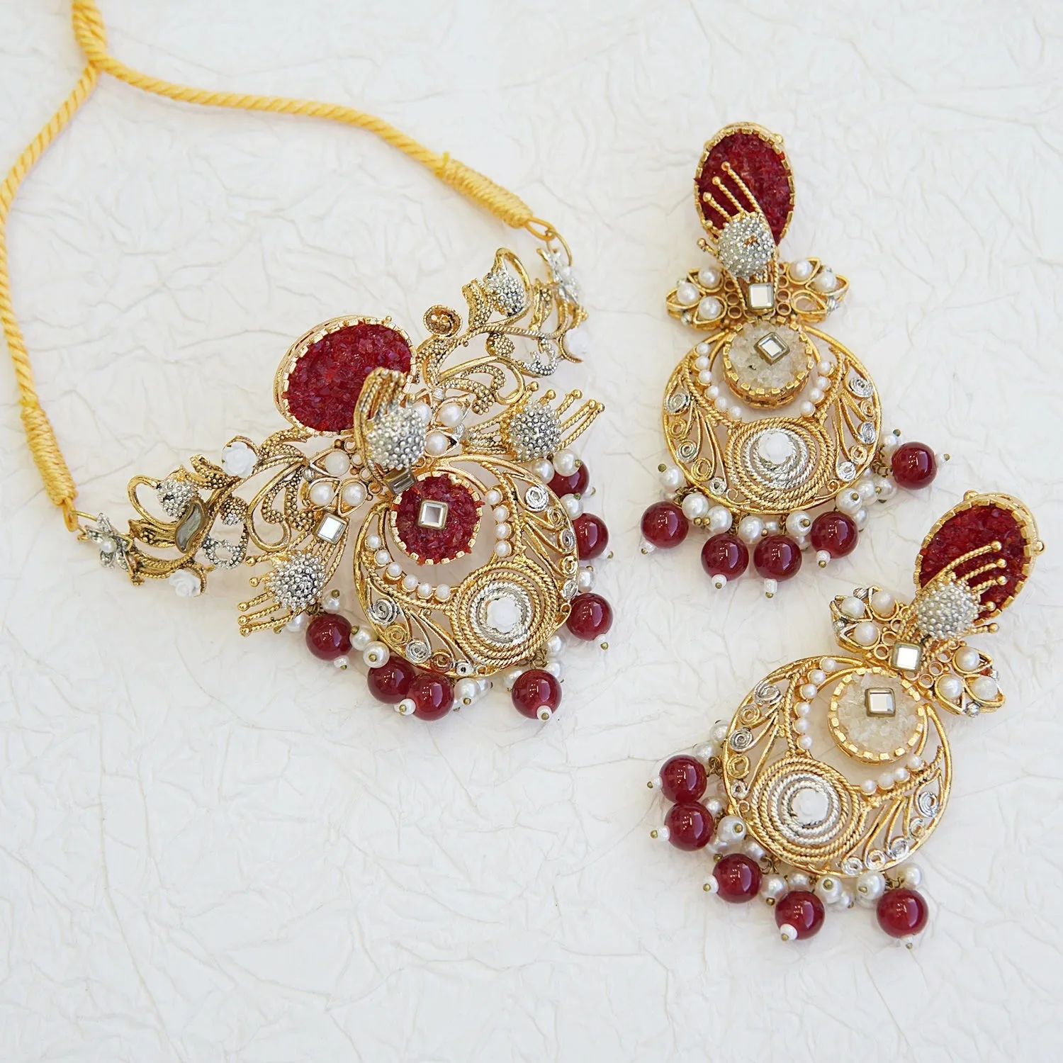 Handcrafted Crush Stone Collar Set
