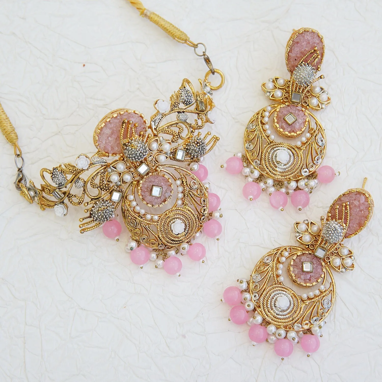 Handcrafted Crush Stone Collar Set