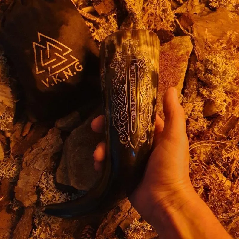 Handcrafted Horn - Sword & Dragons