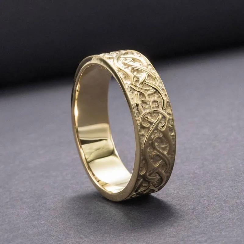 Handcrafted JÖRMUNGANDR Ornament Ring Gold