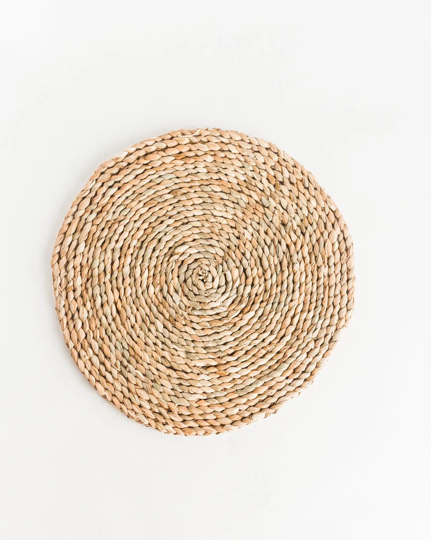 Handcrafted Seagrass Charger