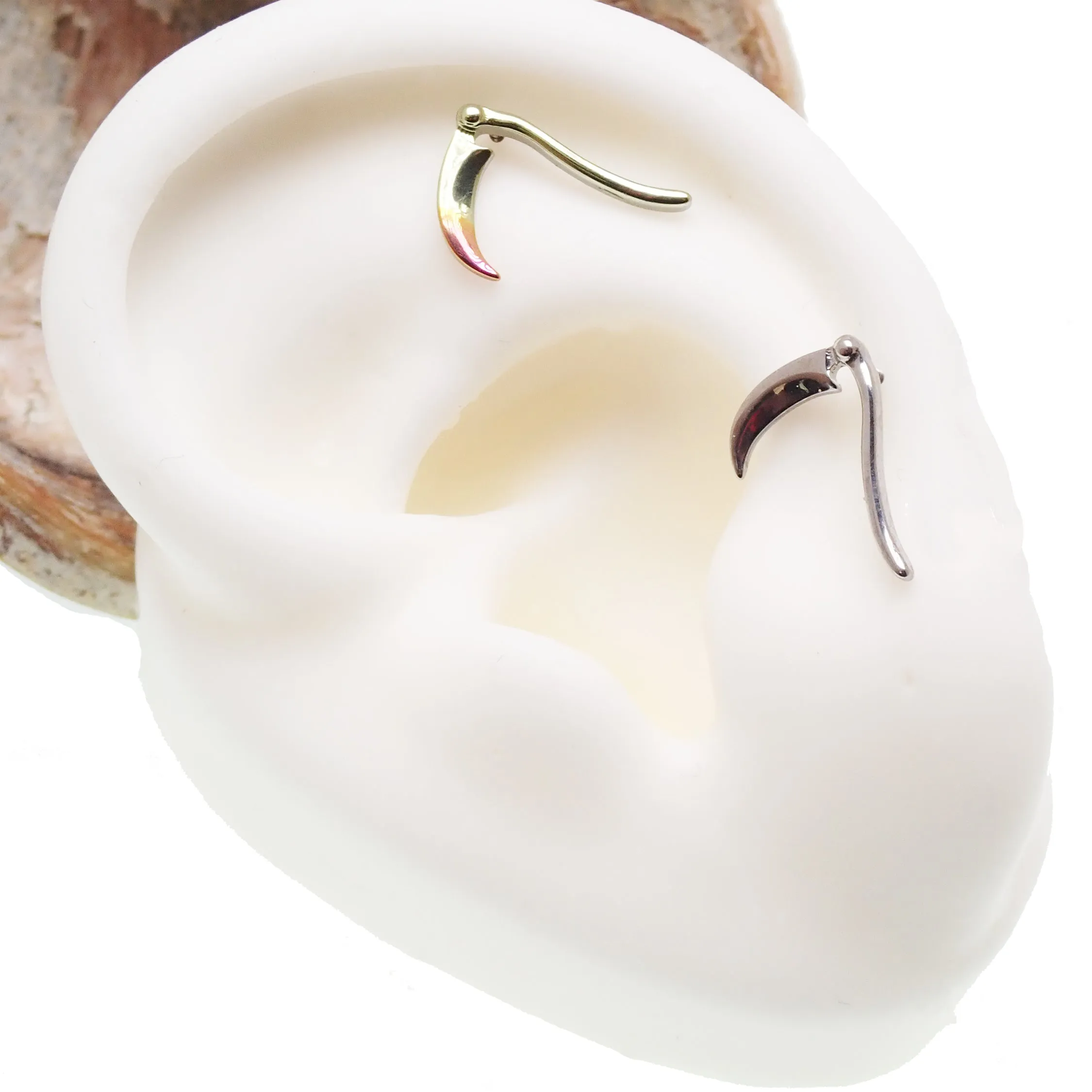 Internally Threaded SCYTHE Titanium Flatback Piercing