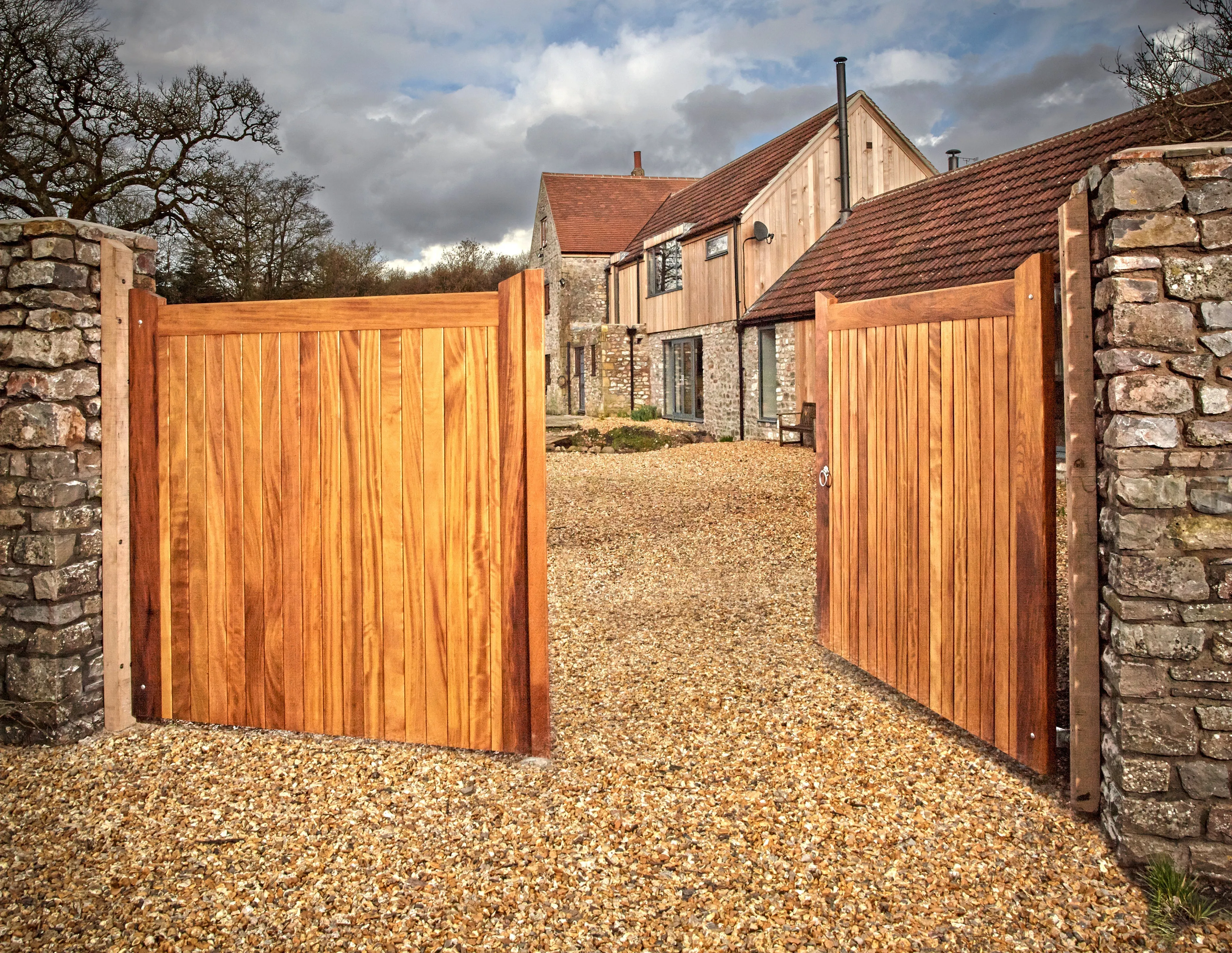 Iroko Highampton Mortise & Tenon Entrance Gates (Pair)