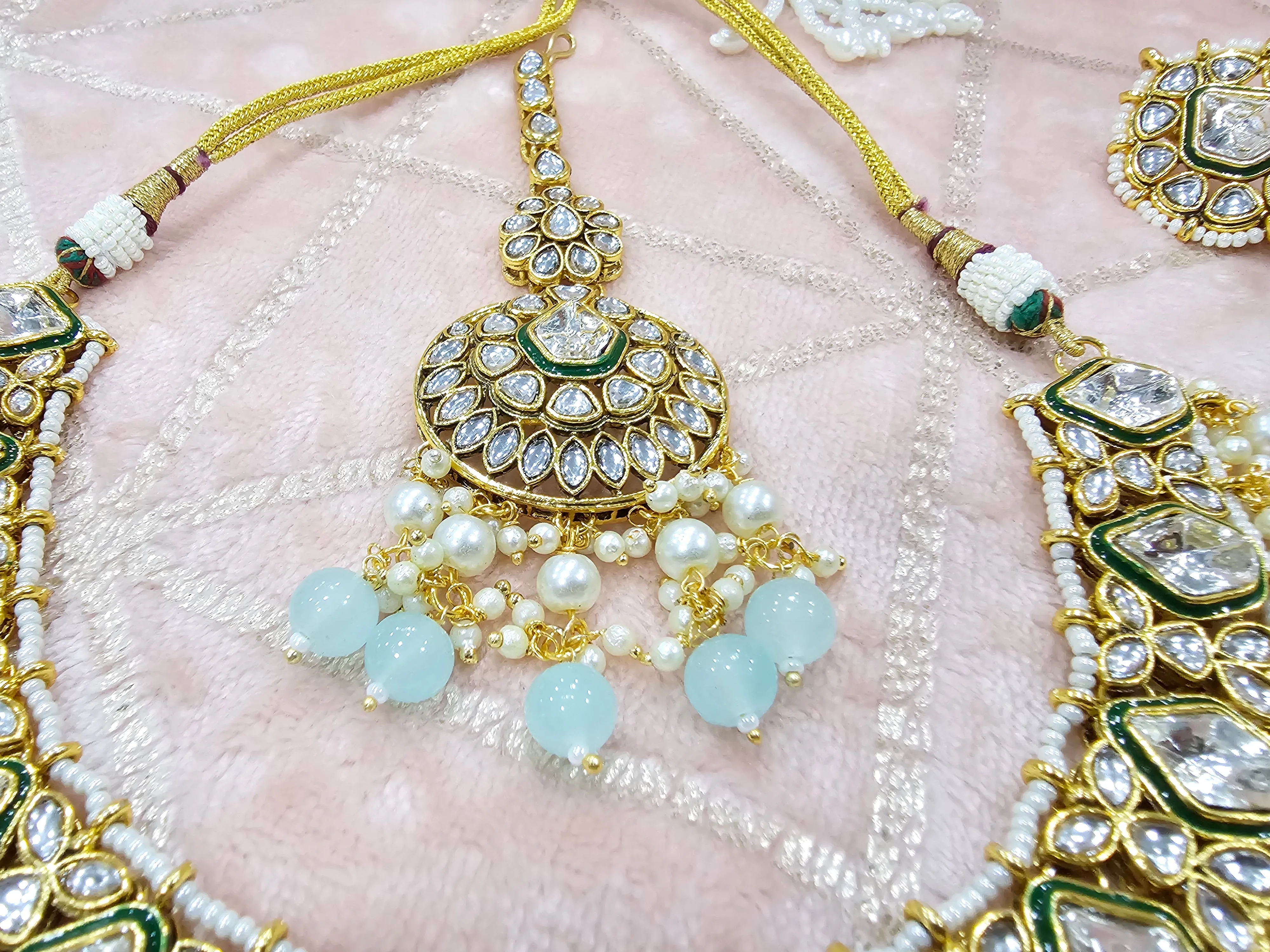 Kundan Necklace Set
