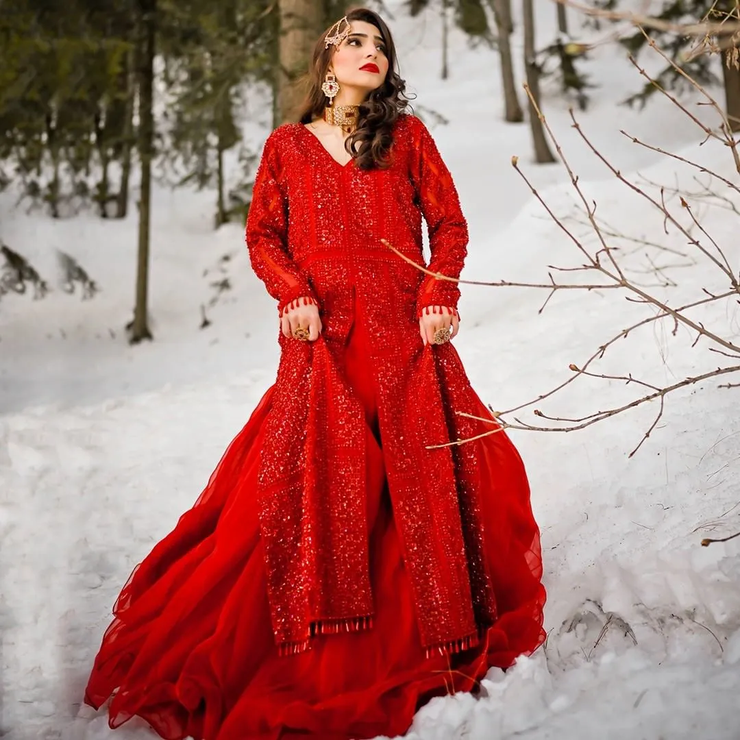Latest Pakistani Bridal Red Lehenga Kameez Dress #BS900