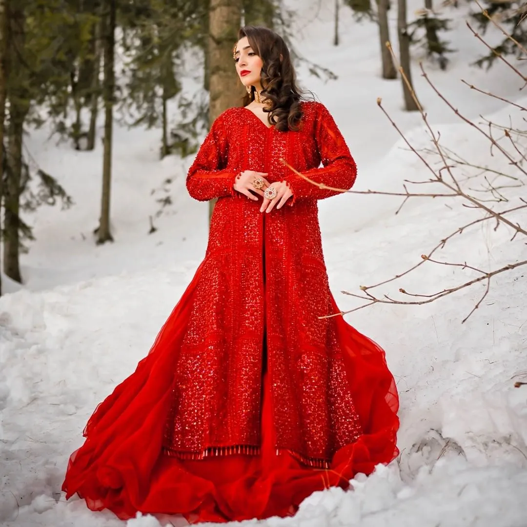 Latest Pakistani Bridal Red Lehenga Kameez Dress #BS900