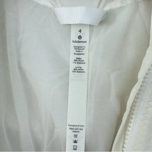Lululemon Athletica Such A Cinch Foldable Hood White Jacket size 4