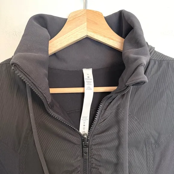Lululemon Beyond the Studio Jacket Striped Graphite Grey 6