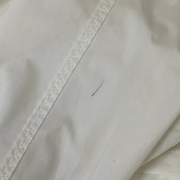 LULULEMON Puddle Jumper Jacket in White