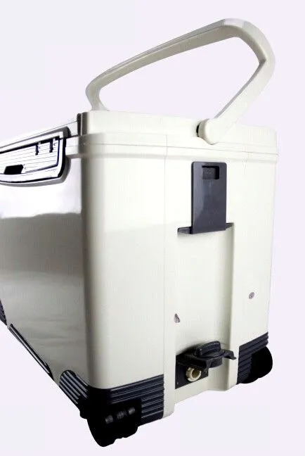 Medical Cooler with Wheels 36L (incl.VAT)