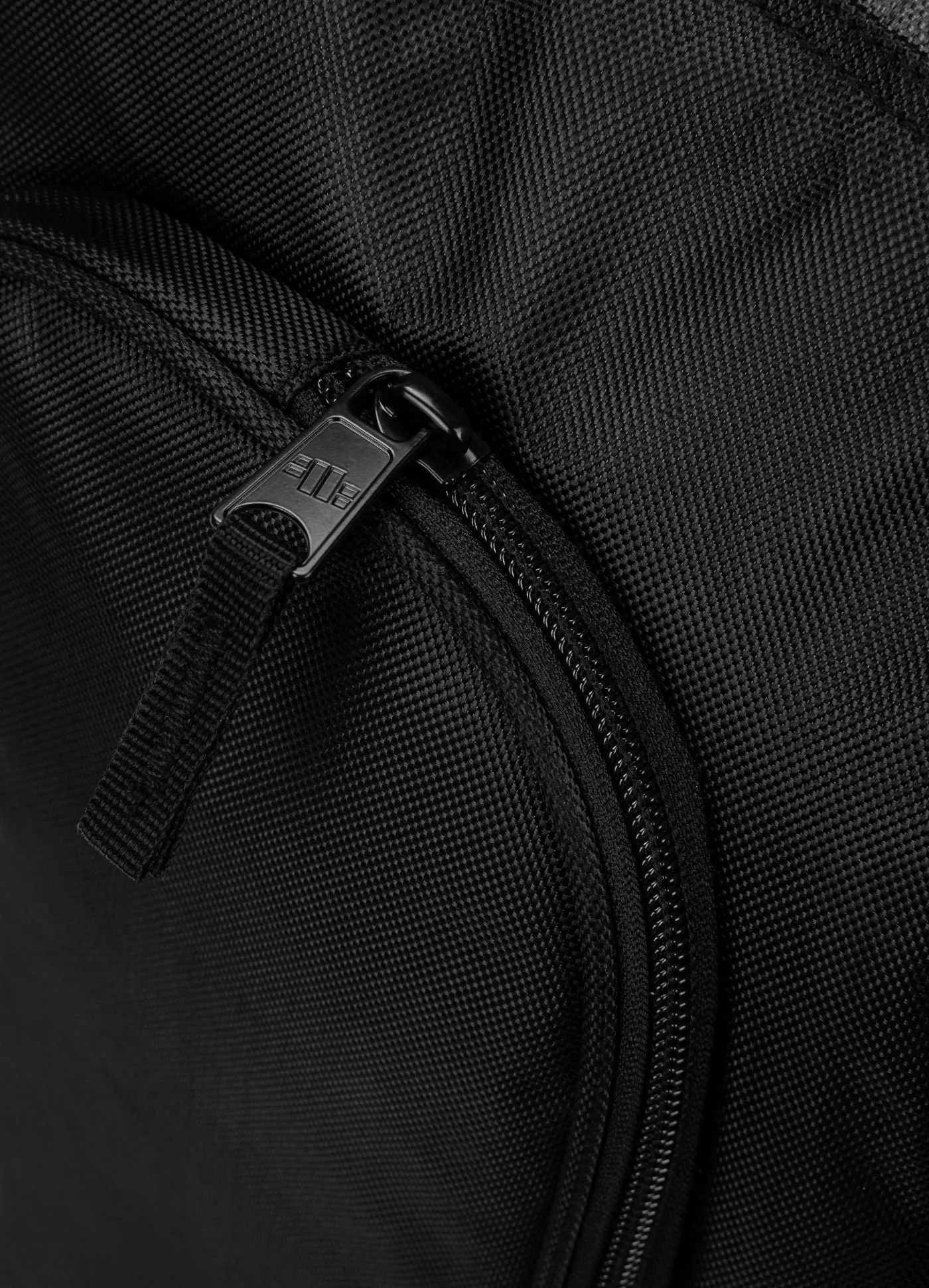 Medium training backpack Hilltop - Black
