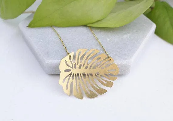 Monstera Leaf Necklace - Gold