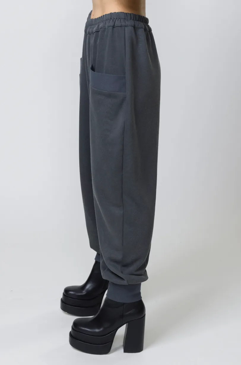 Nido Pant in Grey