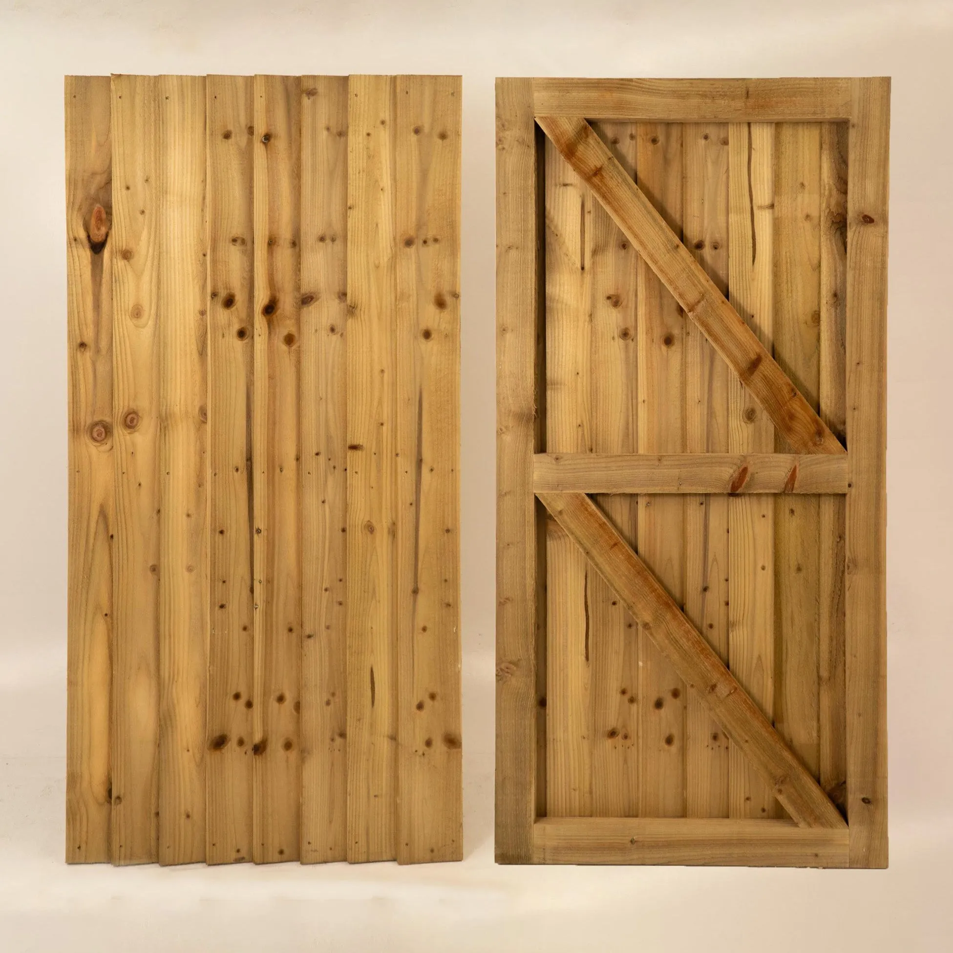 Padstow Wooden Garden Featheredge Gate (0.9m High)