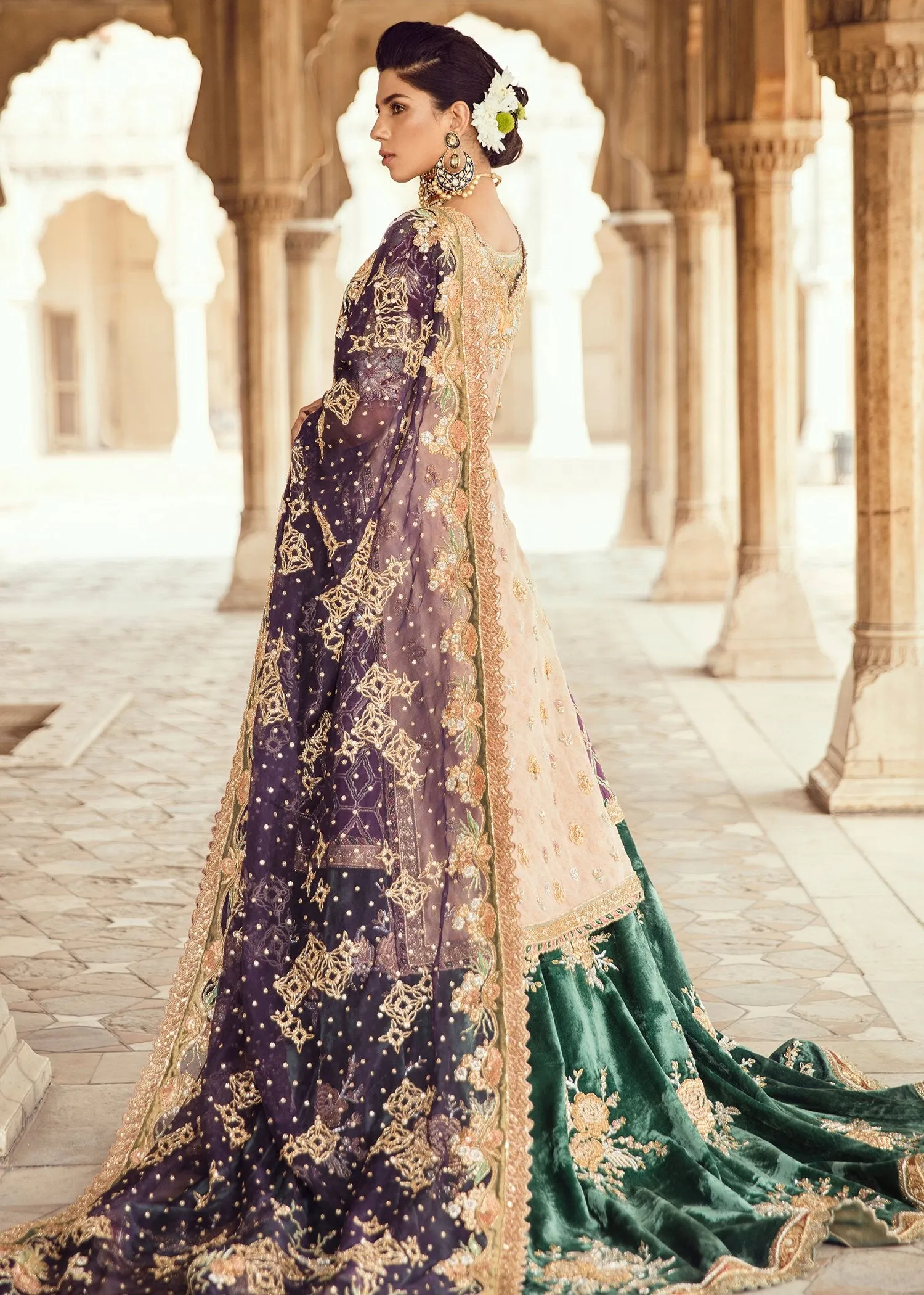 Pakistani Bridal Trail Lehnga for Wedding #J5123