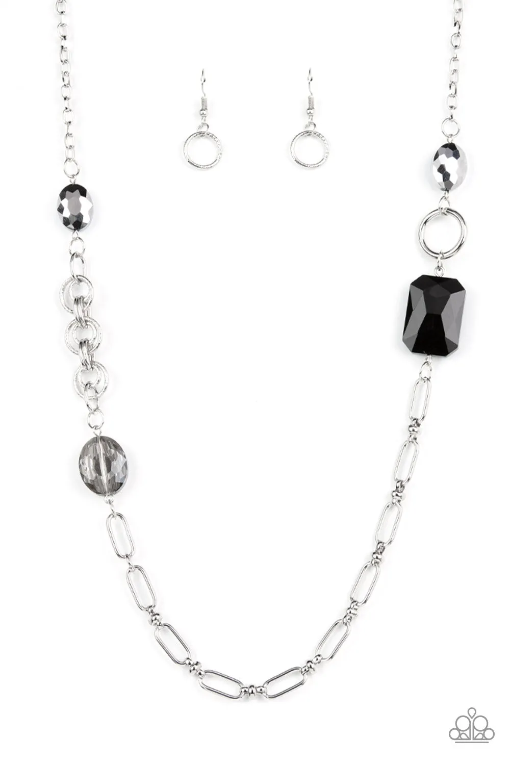 Paparazzi Famous and Fabulous - Black Necklace