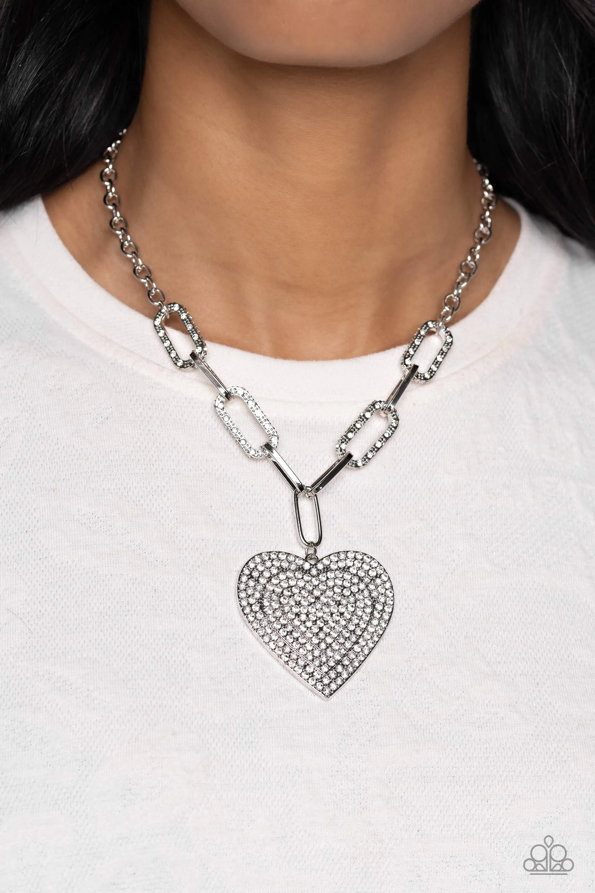 Paparazzi Roadside Romance - White Necklace