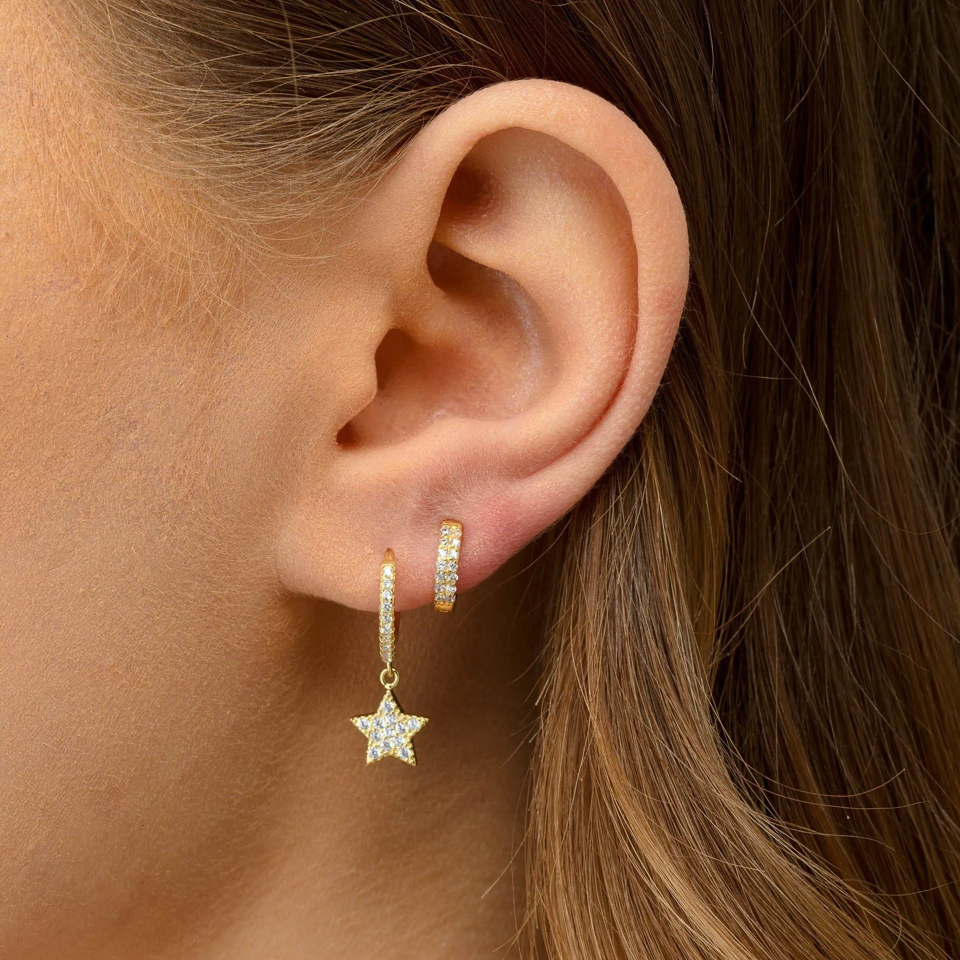 Pavé Dangling Star Huggie Earring