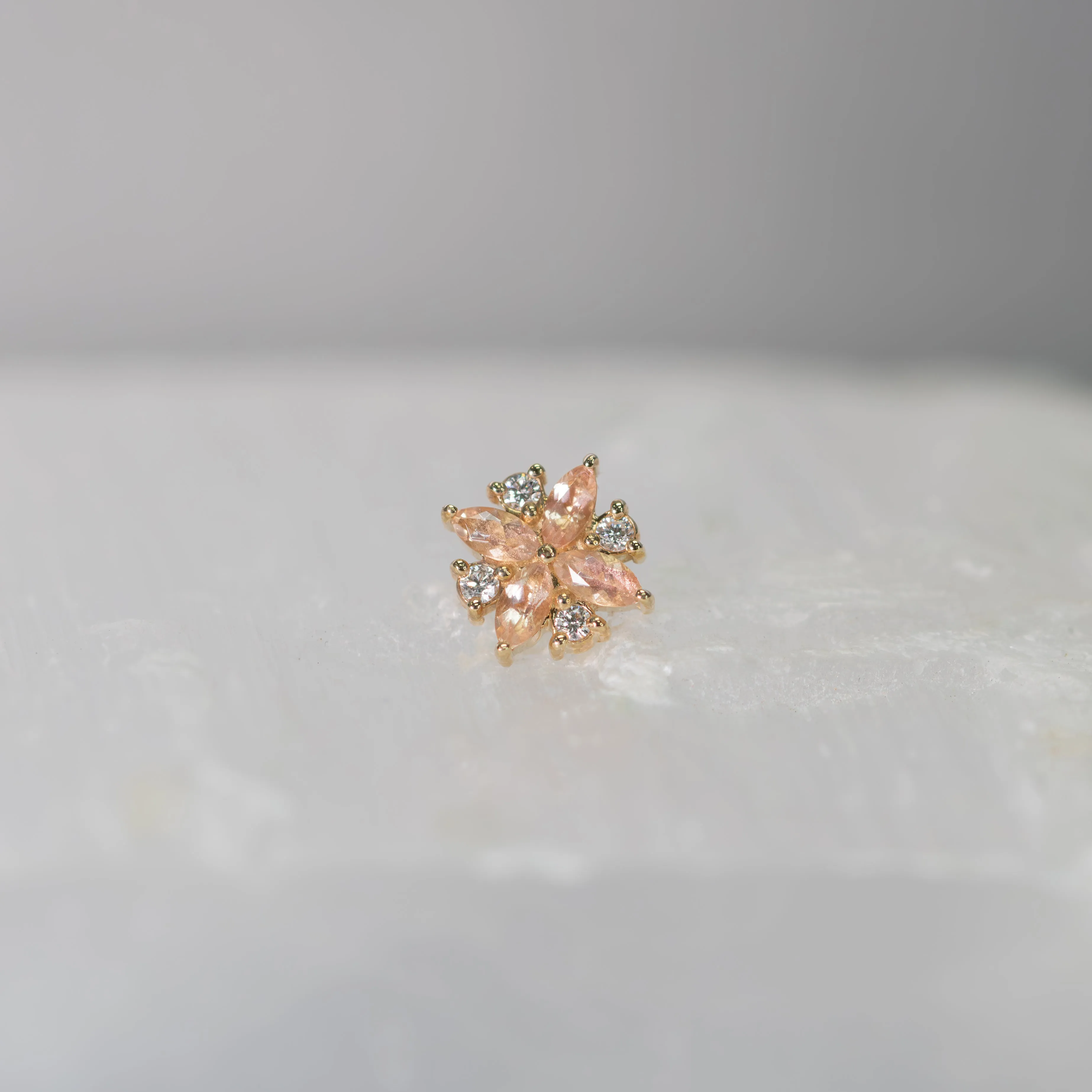 Pleades with Oregon Sunstone and Diamonds 18g/16g Threaded End