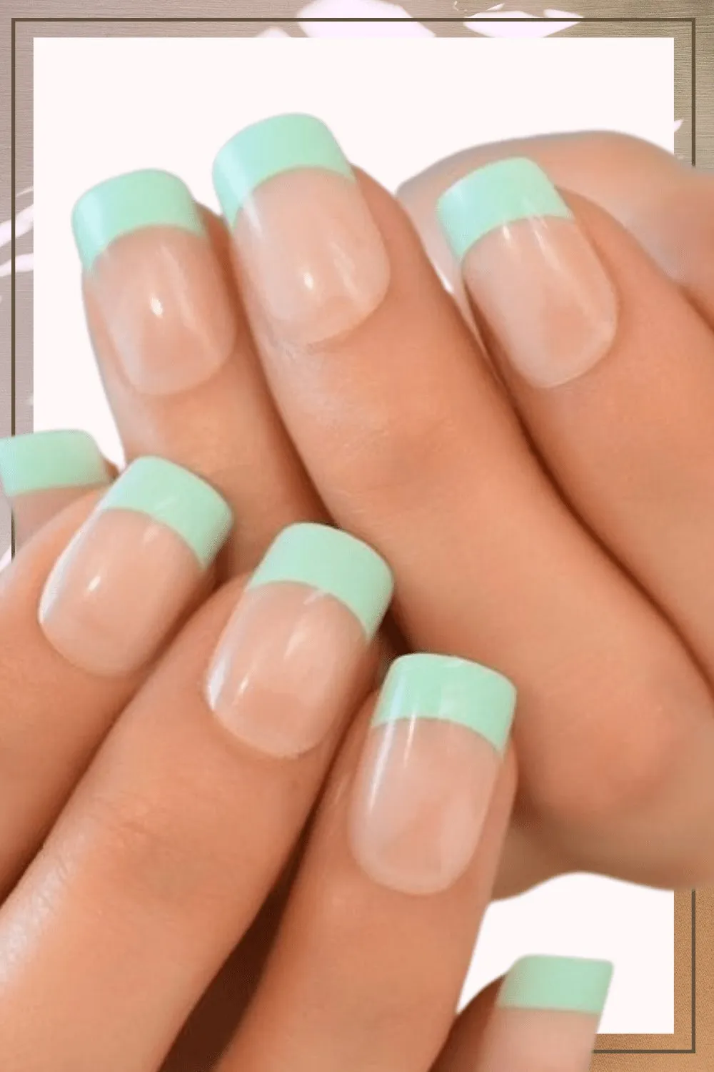 Press On Nails Green French Glossy Round Nail Kit