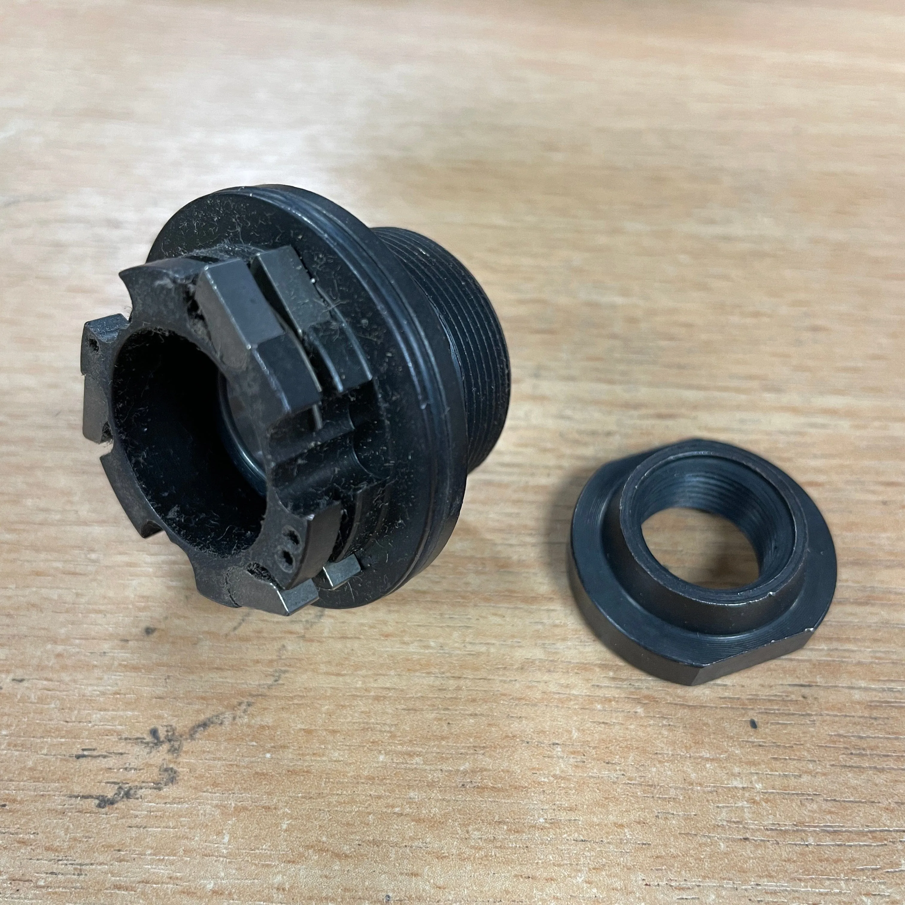 Proper Threaded Cassette Driver RHD