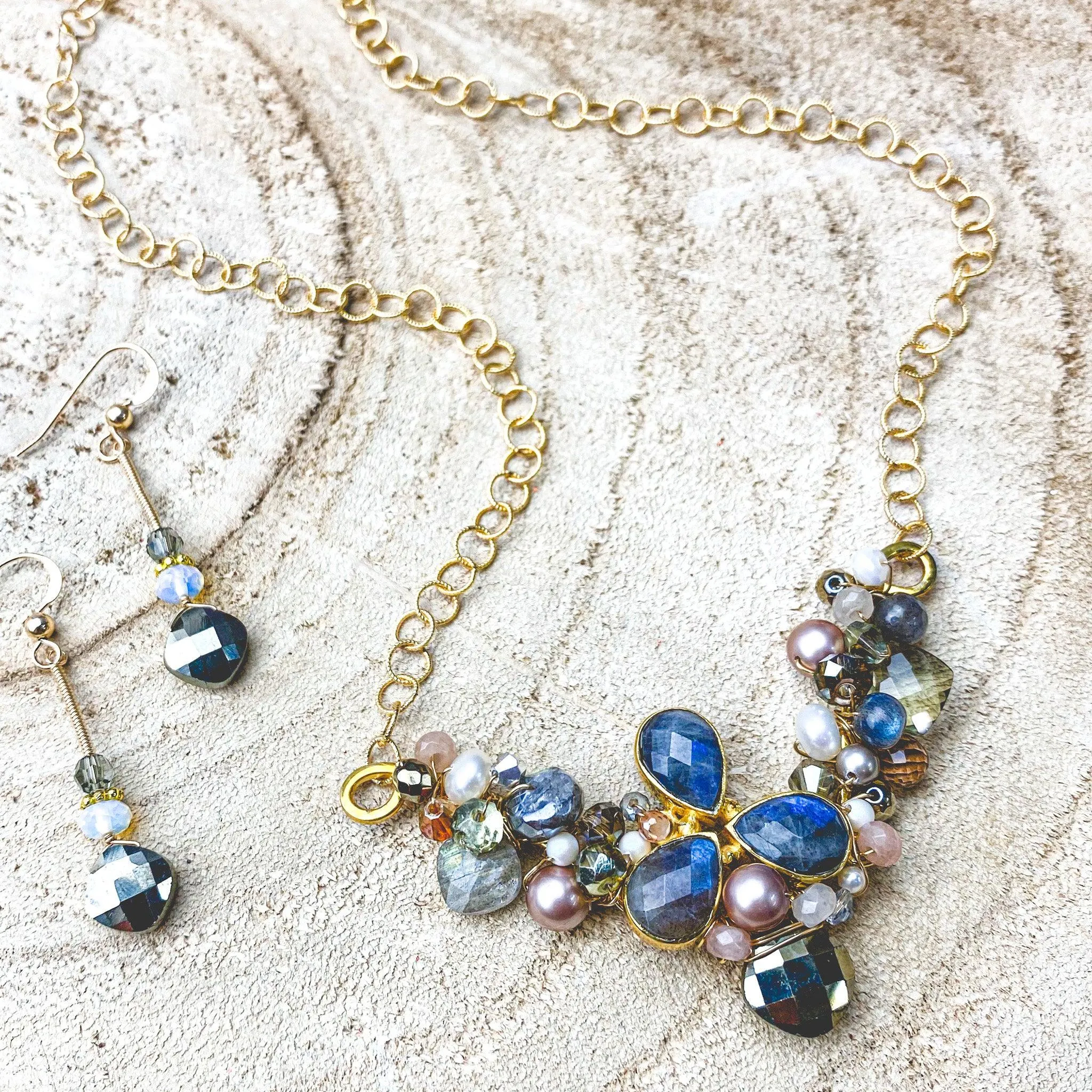 Ray Branch Necklace