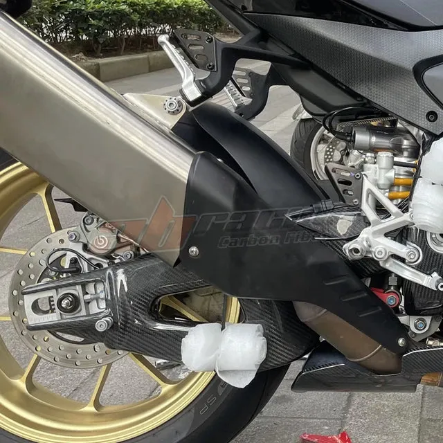 Rear Swingarm Frame Guard Cowling Fairing For Aprilia RSV4 2022 2023 Full Carbon Fiber 100%