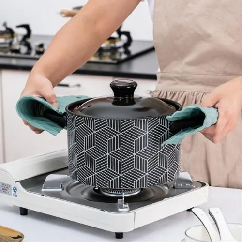 Silicone Trivet and Pot Holder – Heat-Resistant, Durable and Flexible