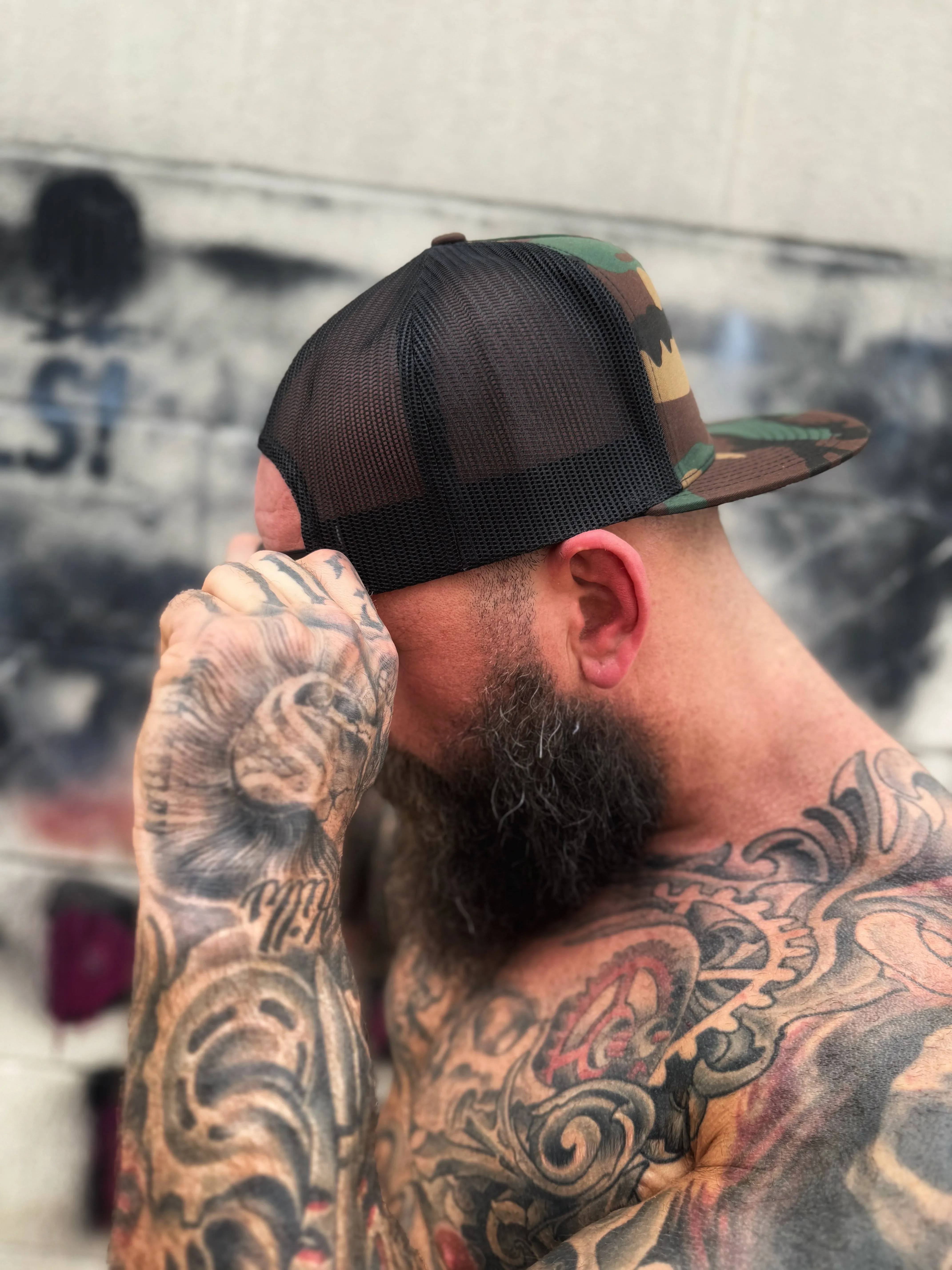 TDC SYMBOL GREEN CAMO FLAT BILL HAT
