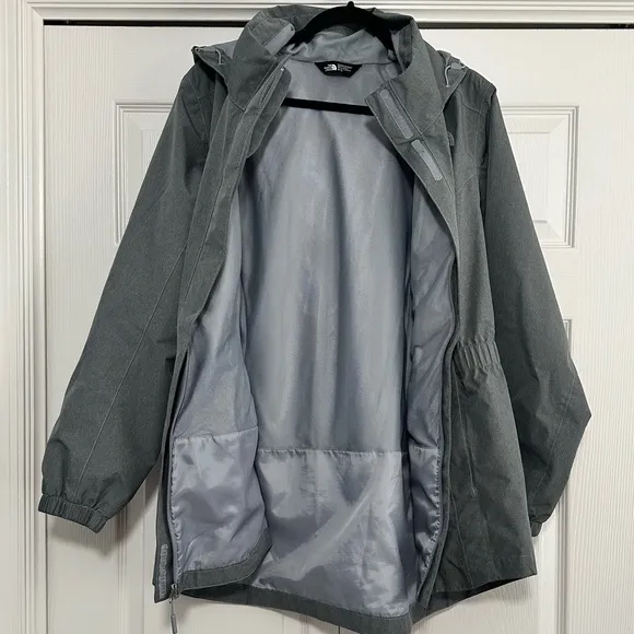 The North Face Women’s Plus Resolve‎ Parka II Size 1X in Heather Gray EUC