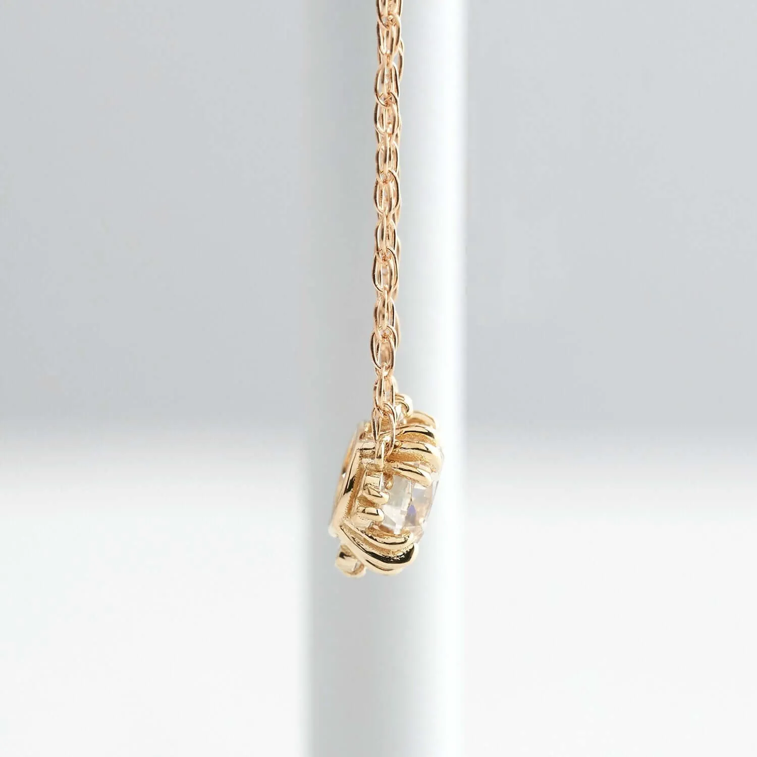 Threaded Necklace with Halo