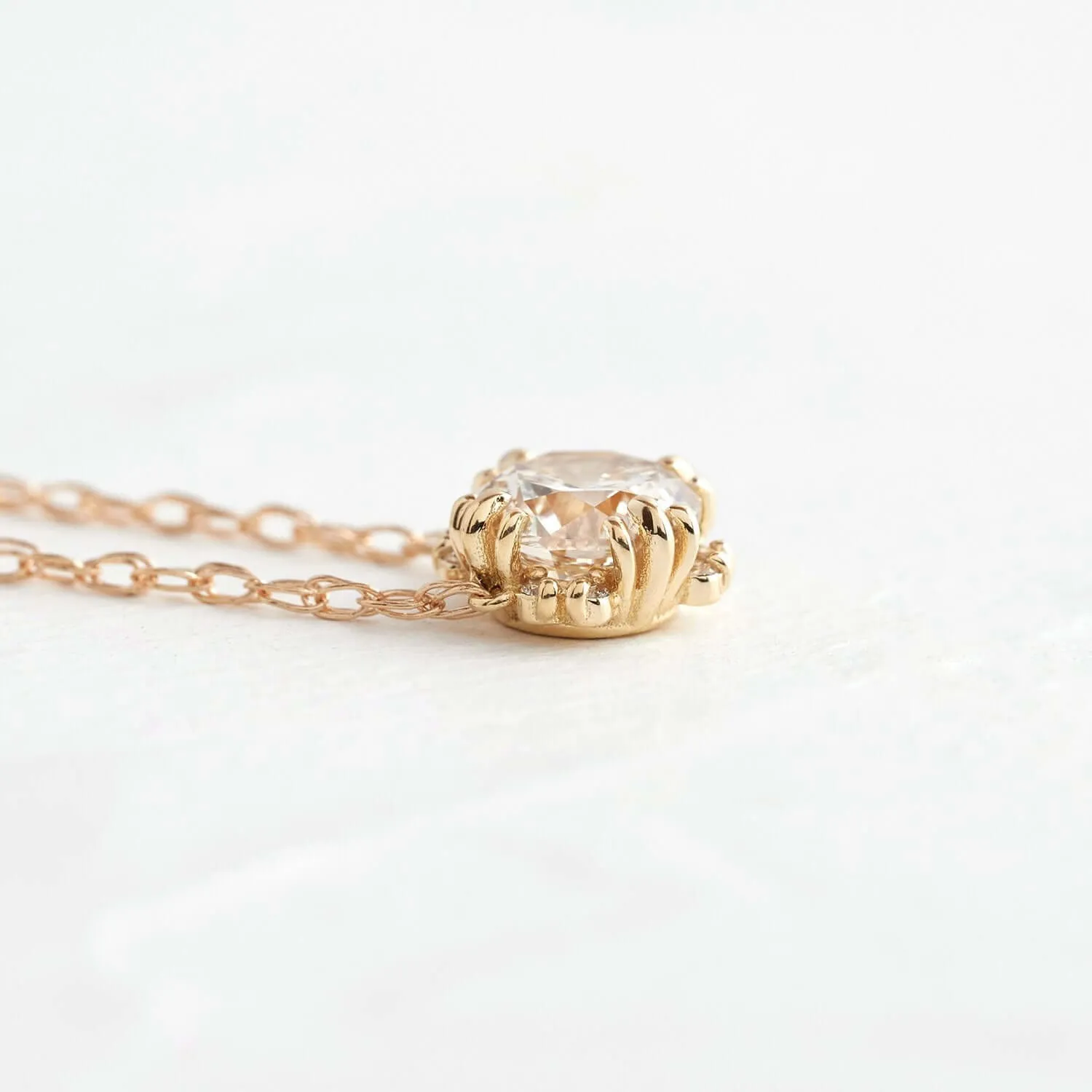 Threaded Necklace with Halo