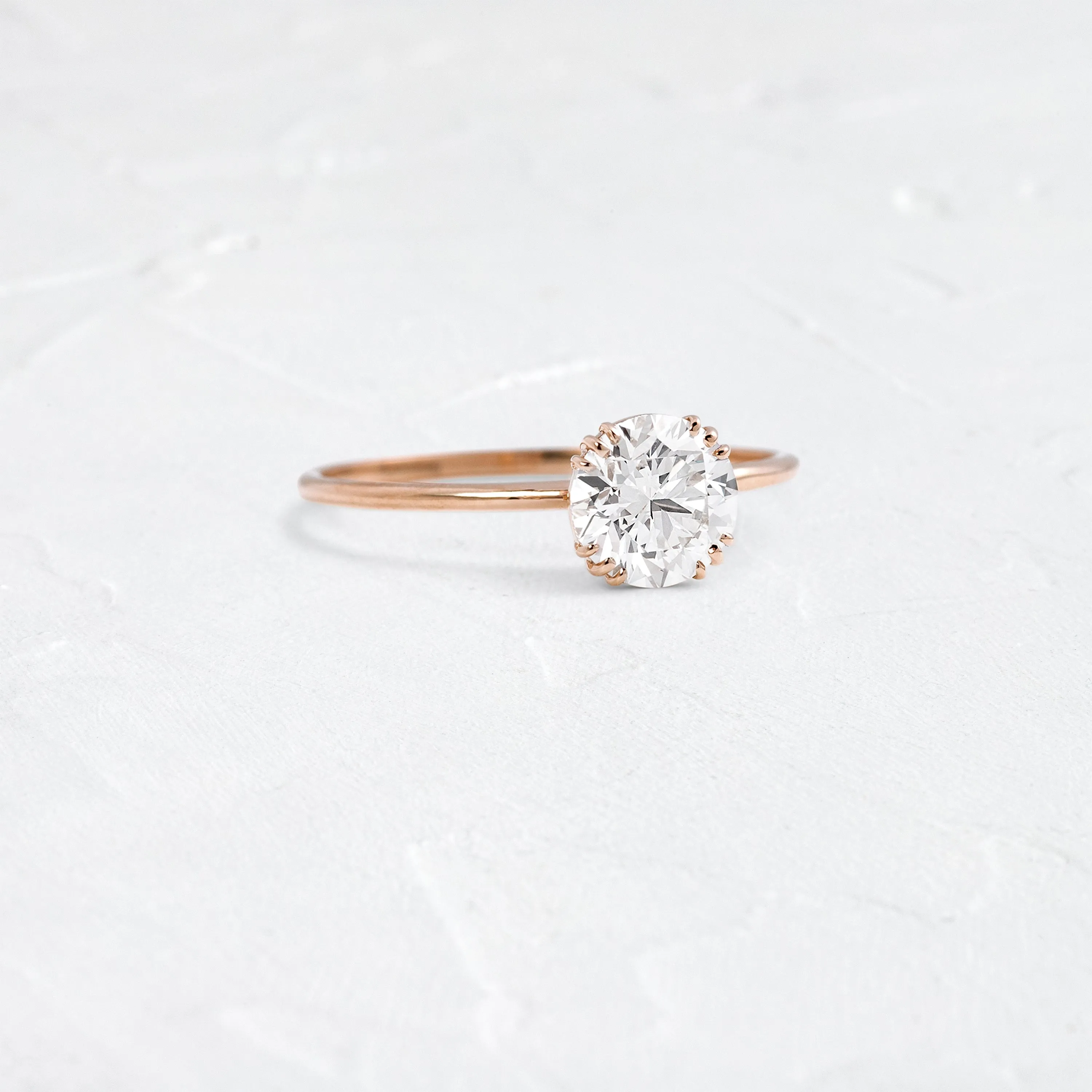 Threaded Ring, Round Cut
