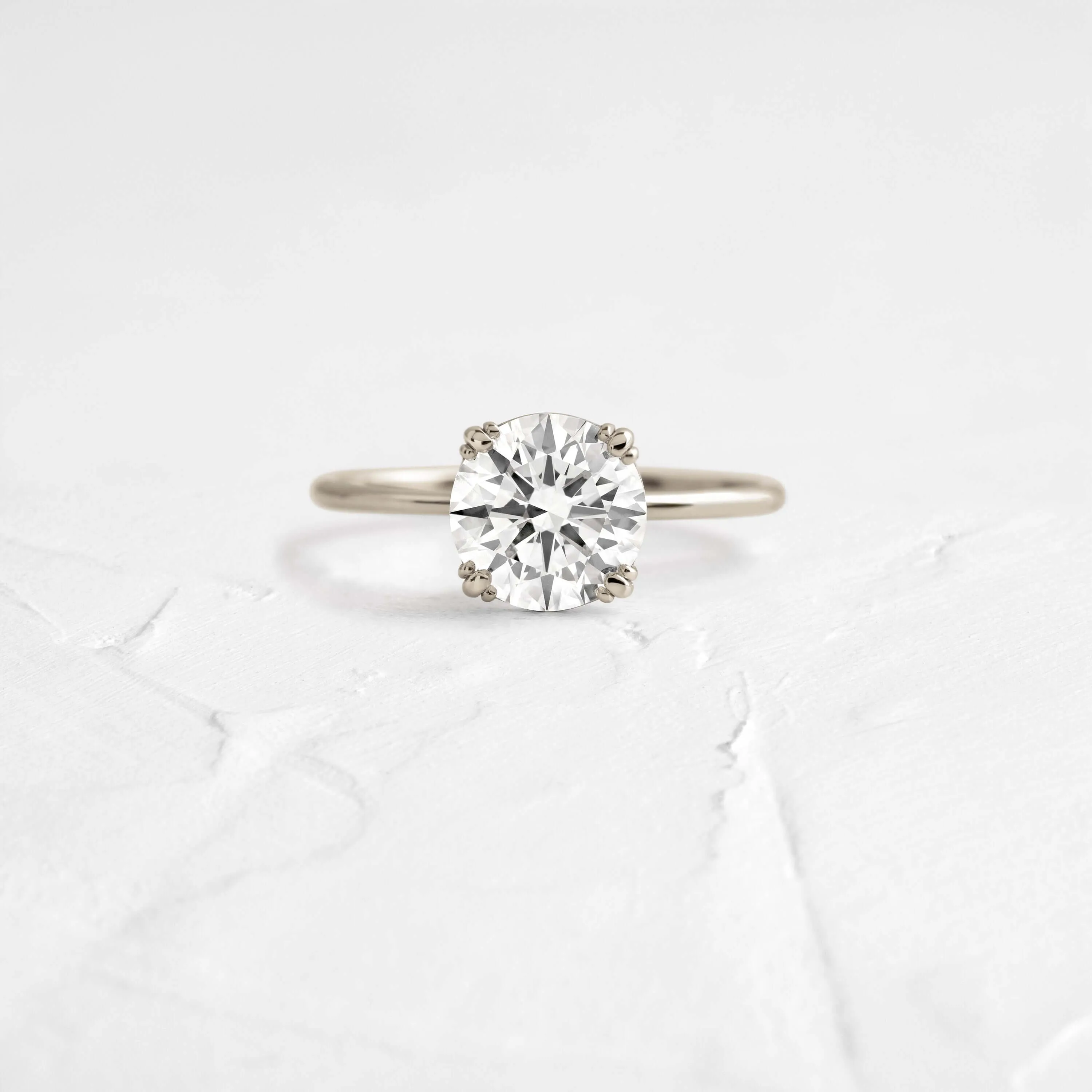 Threaded Ring, Round Cut